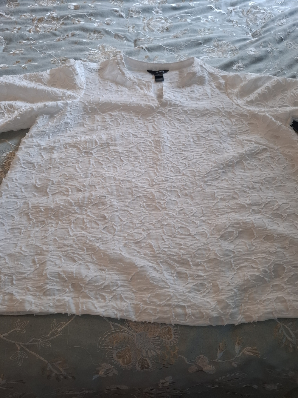 Ali Miles White Textured Split-Neck Tunic - Picture 8 of 15